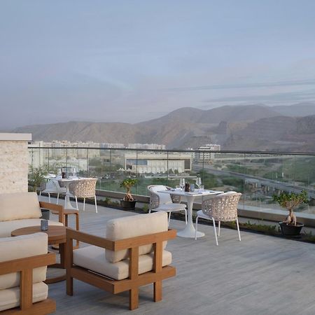 Doubletree By Hilton Muscat Qurum Esterno foto